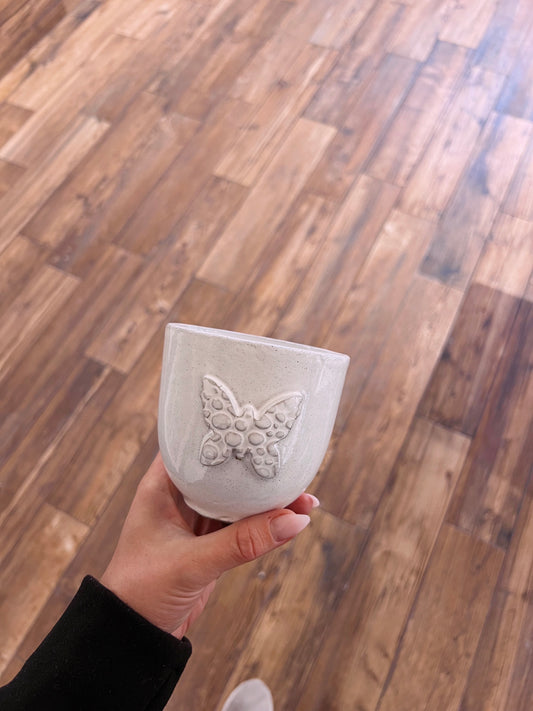 Mugg fjäril bubblor, vit